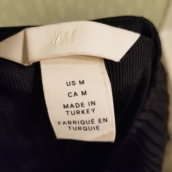 Black dress - Picture 6 of 6